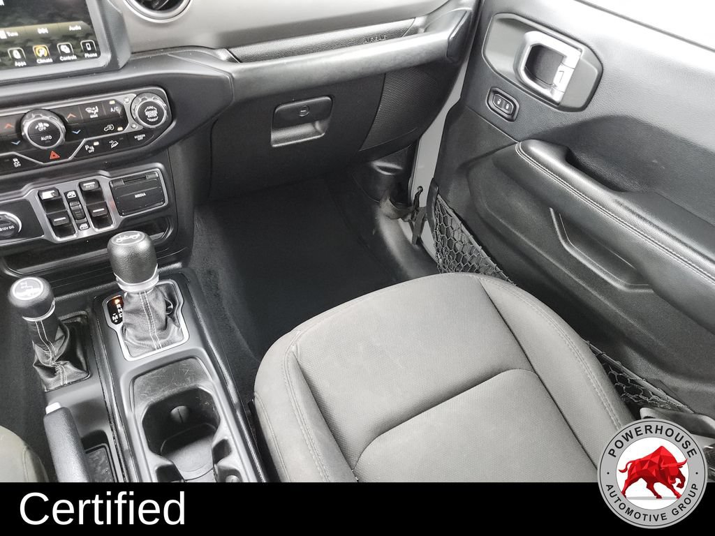 Used 2019 Jeep Wrangler Unlimited Sahara AWD/4WD image 18