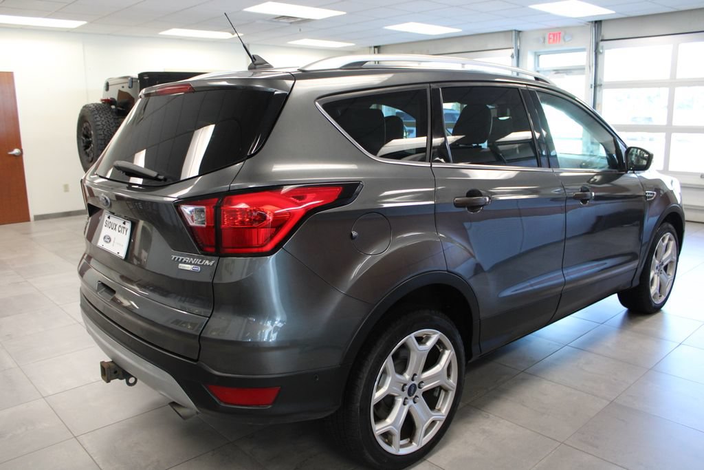 Certified 2019 Ford Escape Titanium w/ U9j03 - Titanium Tow Package AWD/4WD image 5