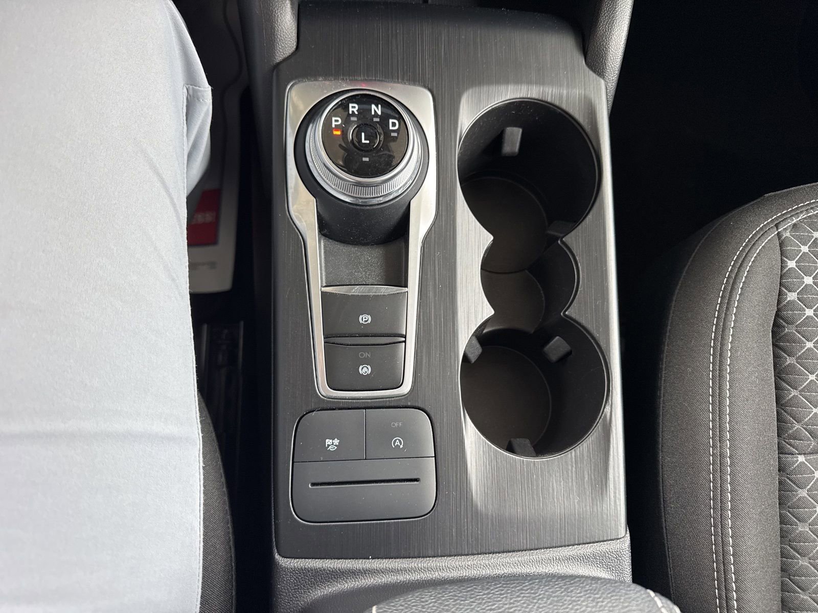 Certified 2023 Ford Escape Active w/ Cold Weather Package image 31