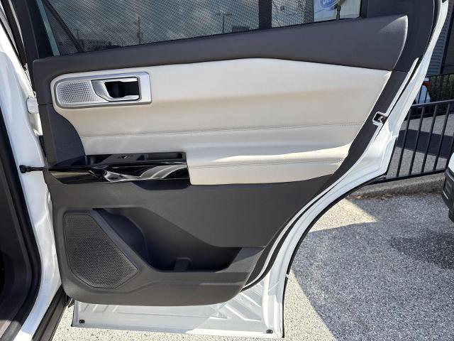 Certified 2022 Ford Explorer Platinum w/ Equipment Group 601A AWD/4WD image 26