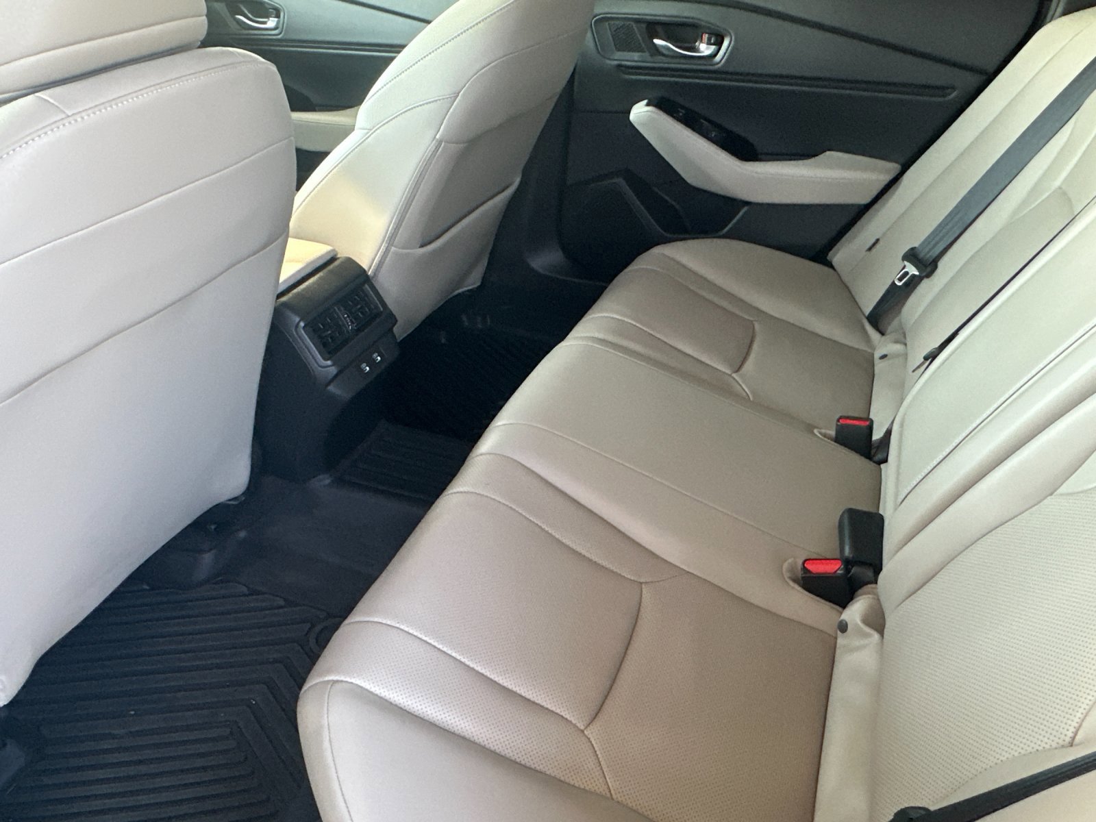 Used 2024 Honda Accord Touring image 12