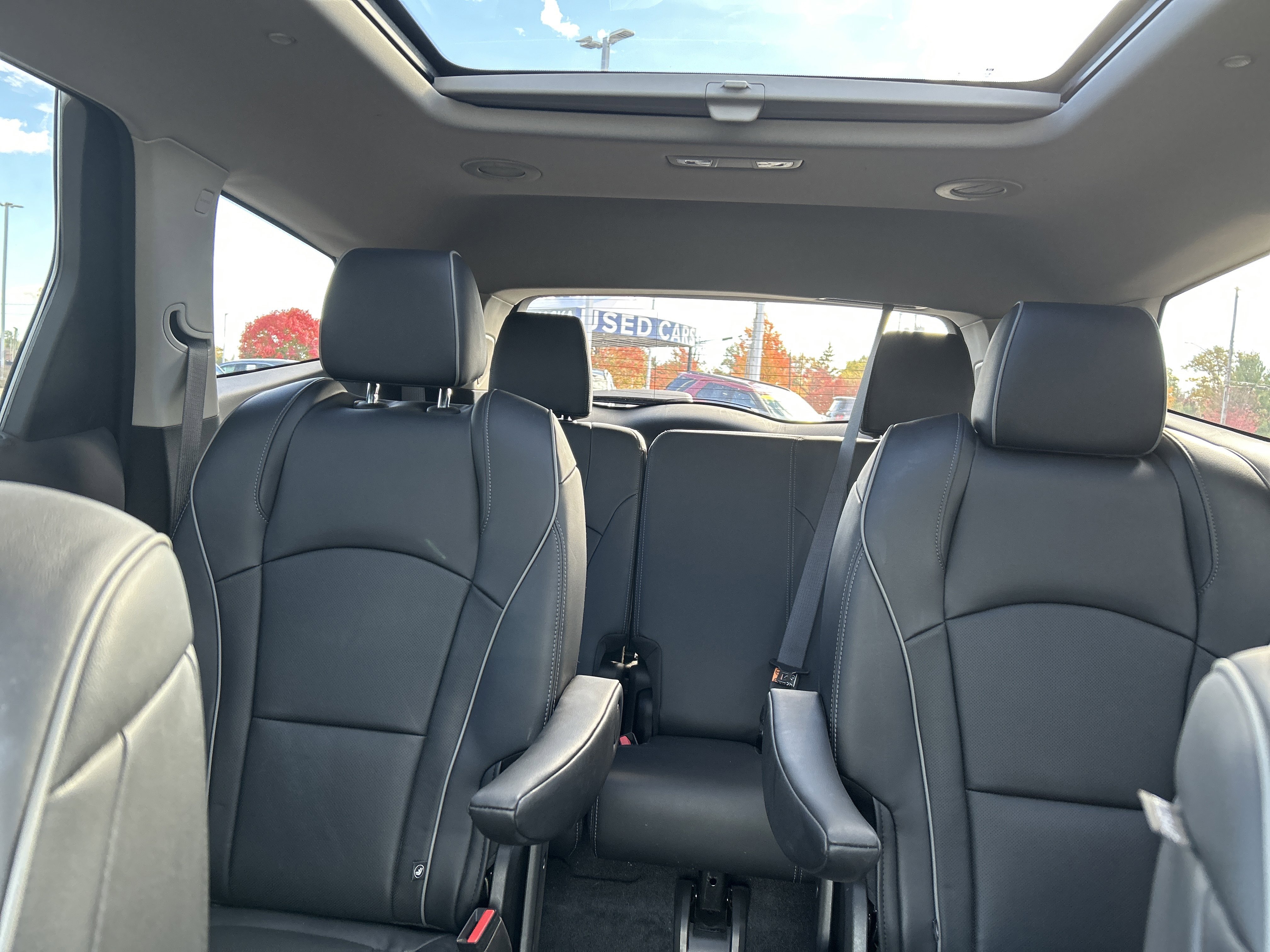 Used 2021 Buick Enclave Avenir image 30