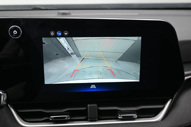 Used 2025 Chevrolet Equinox LT AWD/4WD image 12