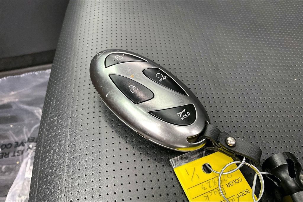 Used 2025 Hyundai Santa Fe Calligraphy AWD/4WD image 11