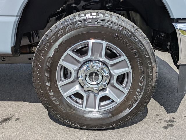 Certified 2026 Ford F350 Lariat w/ FX4 Off-Road Package AWD/4WD image 11