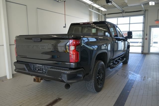 Used 2022 Chevrolet Silverado 2500 LT w/ Midnight Edition AWD/4WD image 14