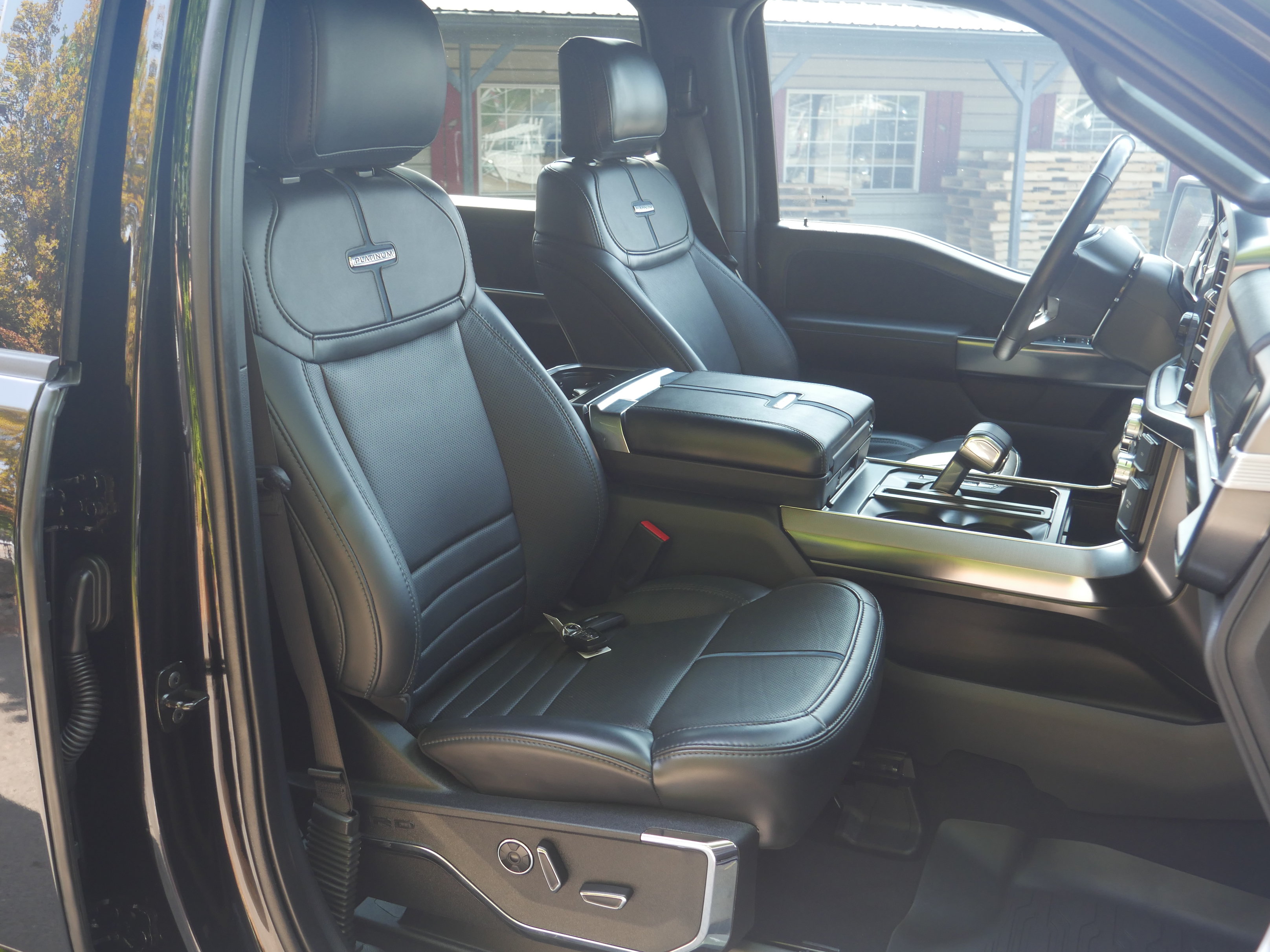 Certified 2024 Ford F150 Platinum w/ FX4 Off-Road Package AWD/4WD image 32