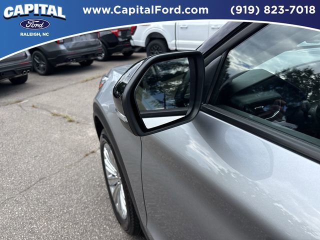 Certified 2022 Ford Explorer Limited w/ Hybrid Equipment Group 310A image 12