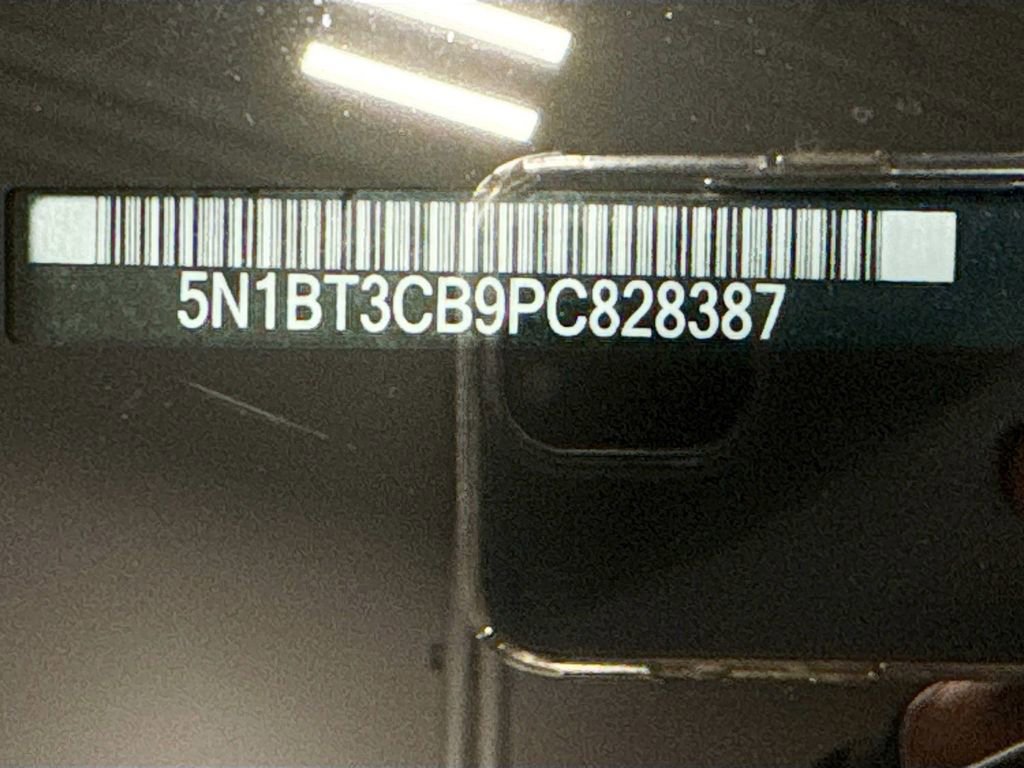 Used 2023 Nissan Rogue SL w/ SL Premium Package image 23