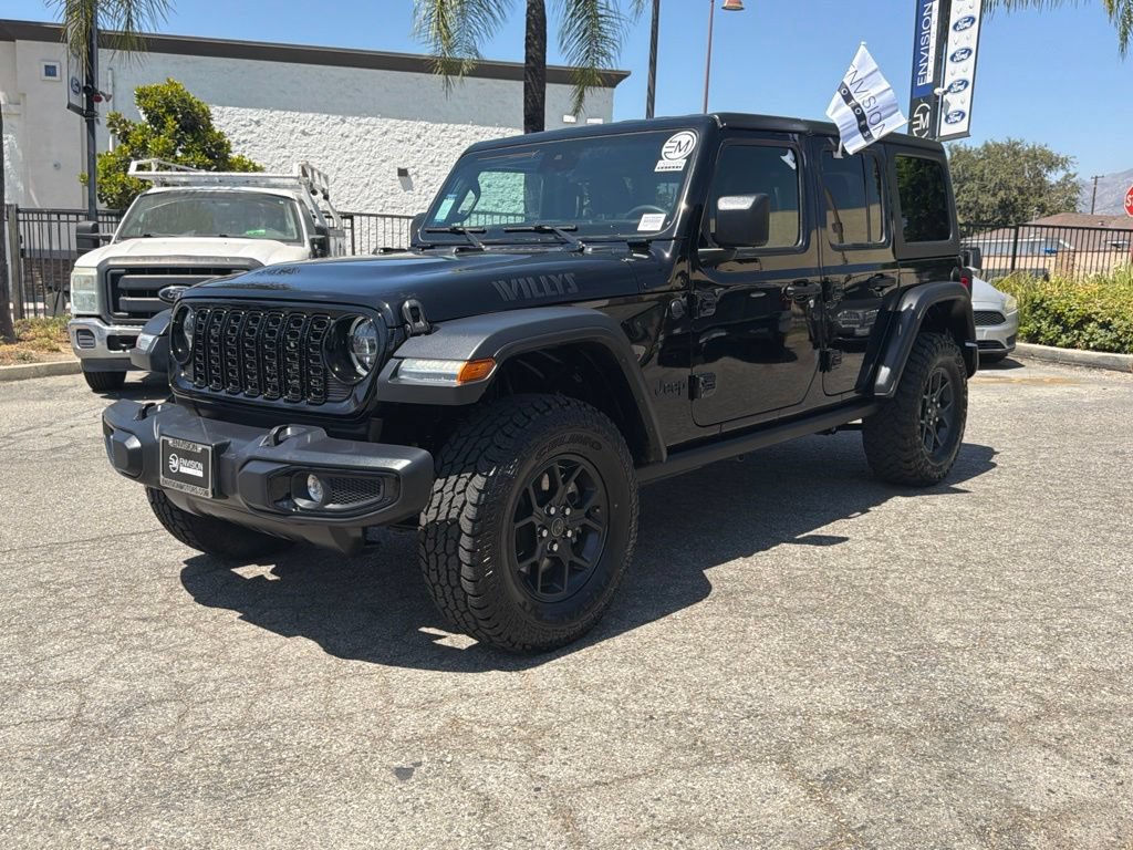 Used 2025 Jeep Wrangler Unlimited Sport AWD/4WD image 6