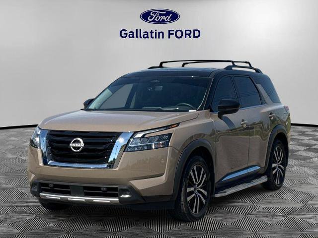 Used 2023 Nissan Pathfinder Platinum AWD/4WD image 1