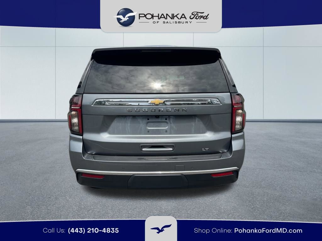 Used 2022 Chevrolet Suburban LT w/ Luxury Package image 6