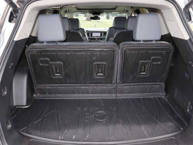 Used 2020 Buick Enclave Premium w/ Sun and Sites Package image 33