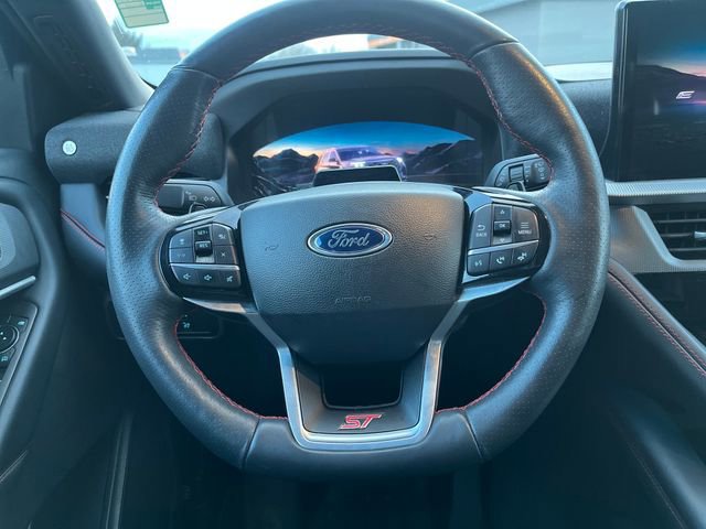 Certified 2025 Ford Explorer ST image 13