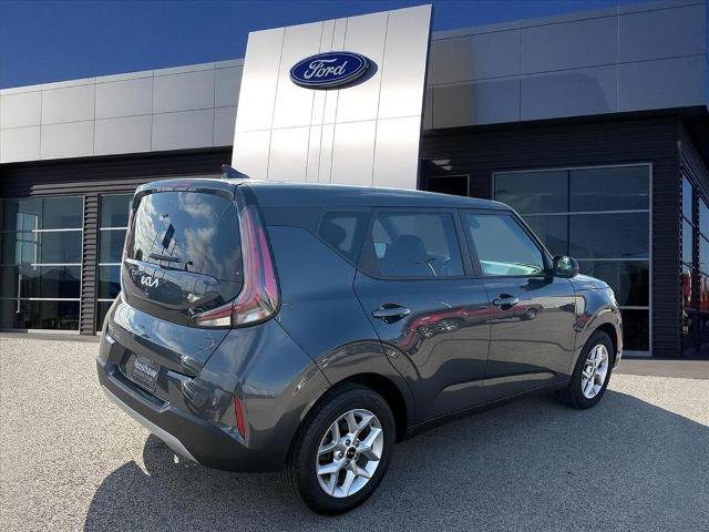 Used 2024 Kia Soul LX w/ Option Group 015 image 3