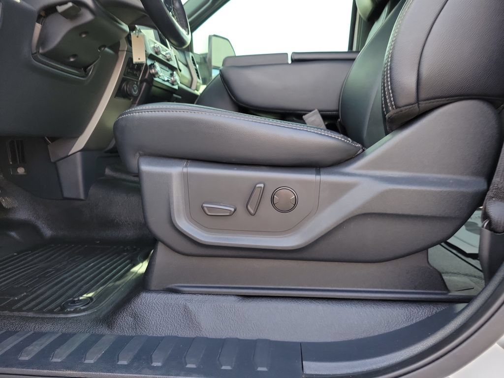 Certified 2022 Ford F350 Lariat AWD/4WD image 19