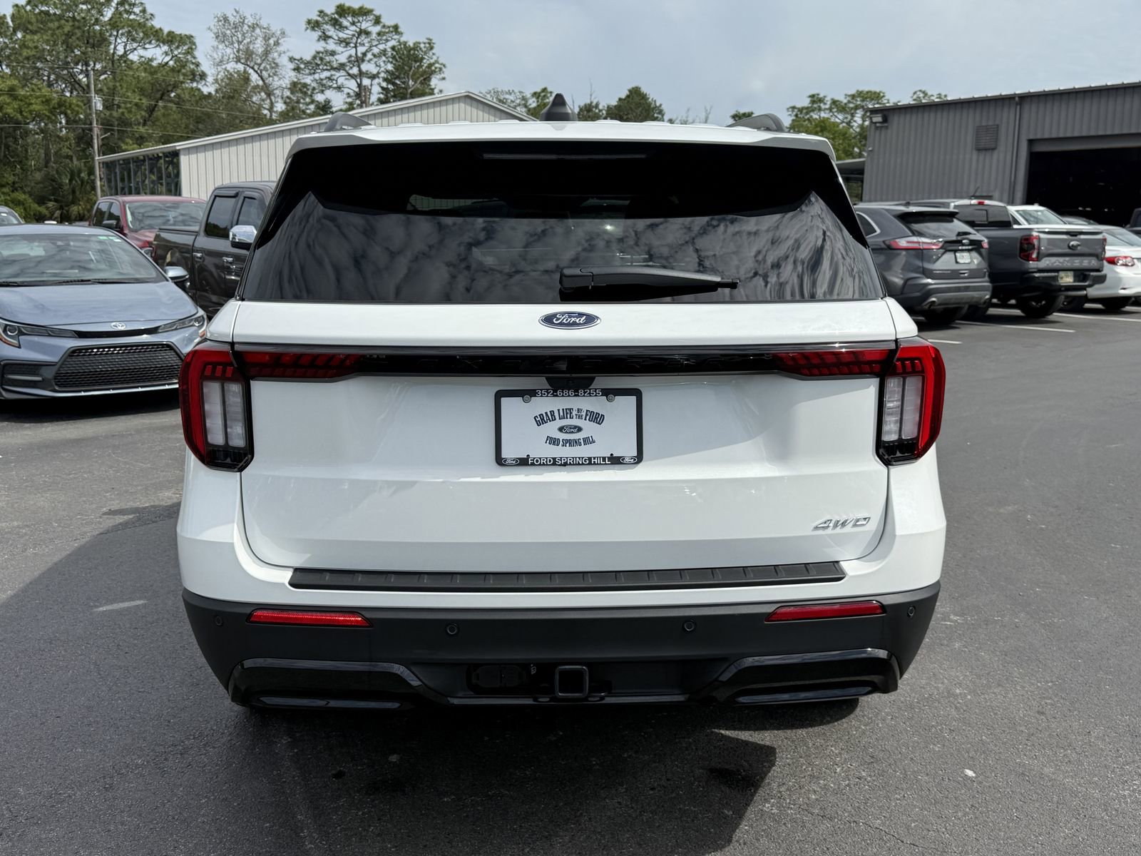 Certified 2025 Ford Explorer ST-Line AWD/4WD image 5