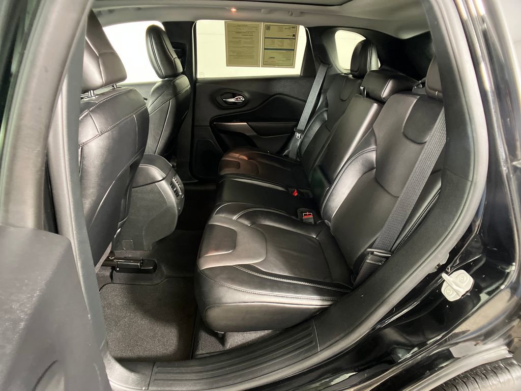 Used 2022 Jeep Cherokee Limited image 29