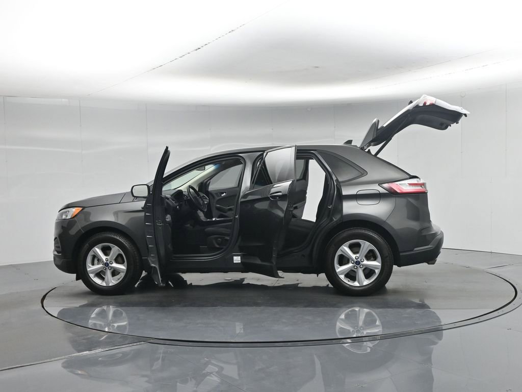 Certified 2019 Ford Edge SE FWD image 37