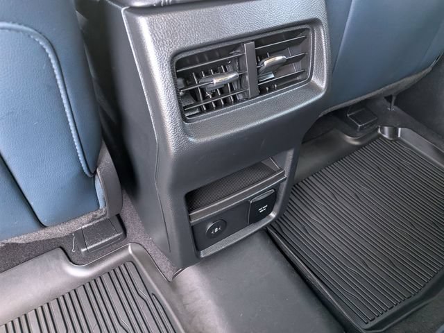 Certified 2024 Ford Edge SEL w/ Sport Appearance Package AWD/4WD image 16