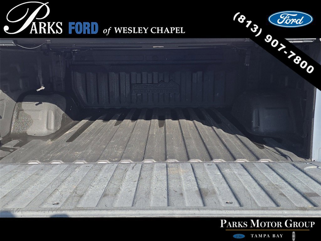 Used 2019 Chevrolet Silverado 1500 High Country w/ Technology Package image 8