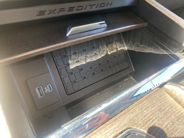 Certified 2022 Ford Expedition Limited image 20