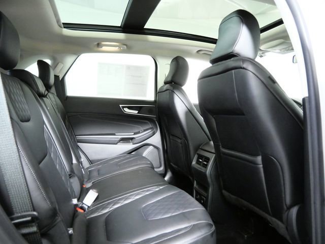 Certified 2023 Ford Edge Titanium w/ Class II Trailer Tow Package image 13