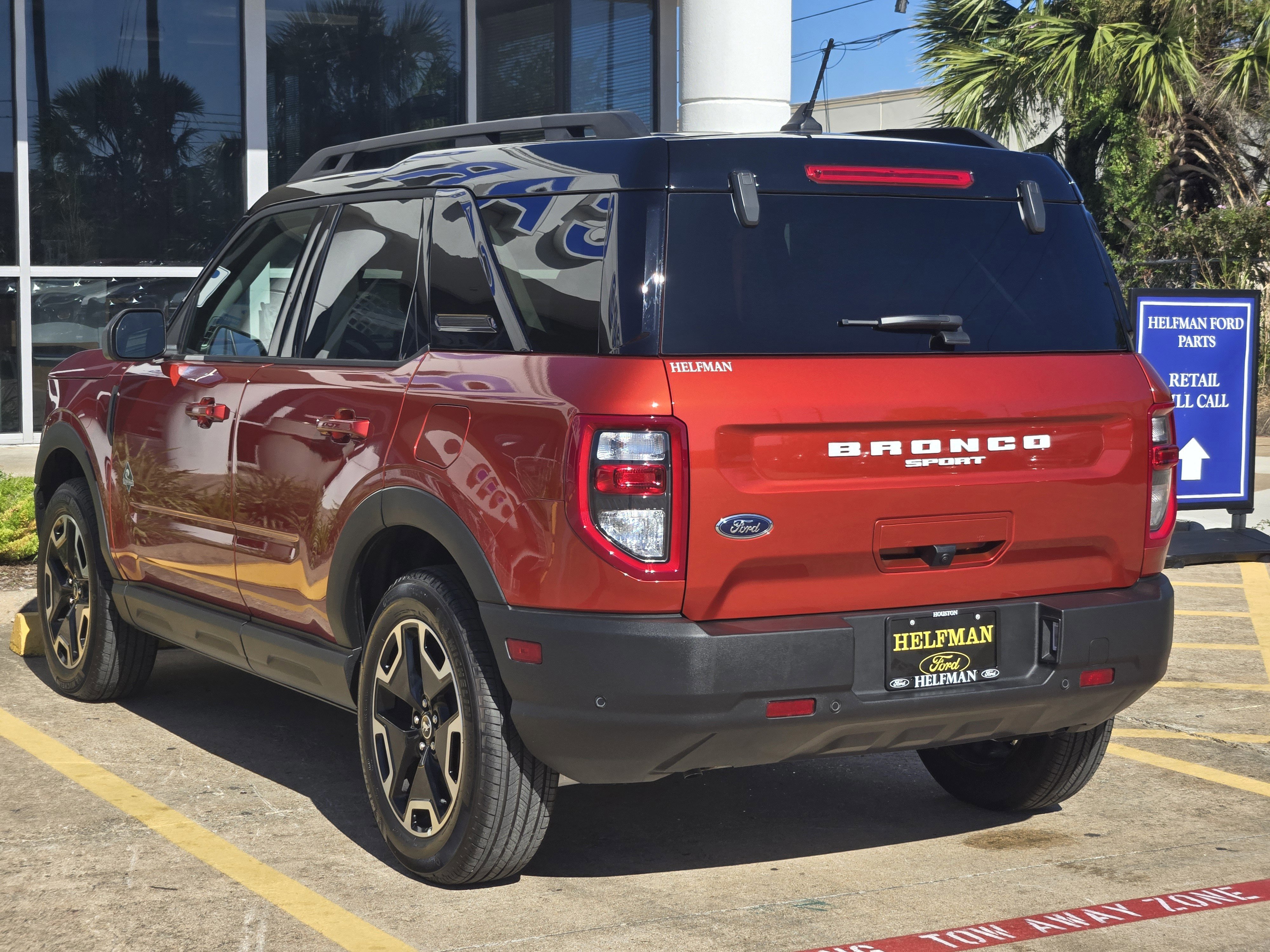 Certified 2024 Ford Bronco Sport Outer Banks w/ Tech Package image 3