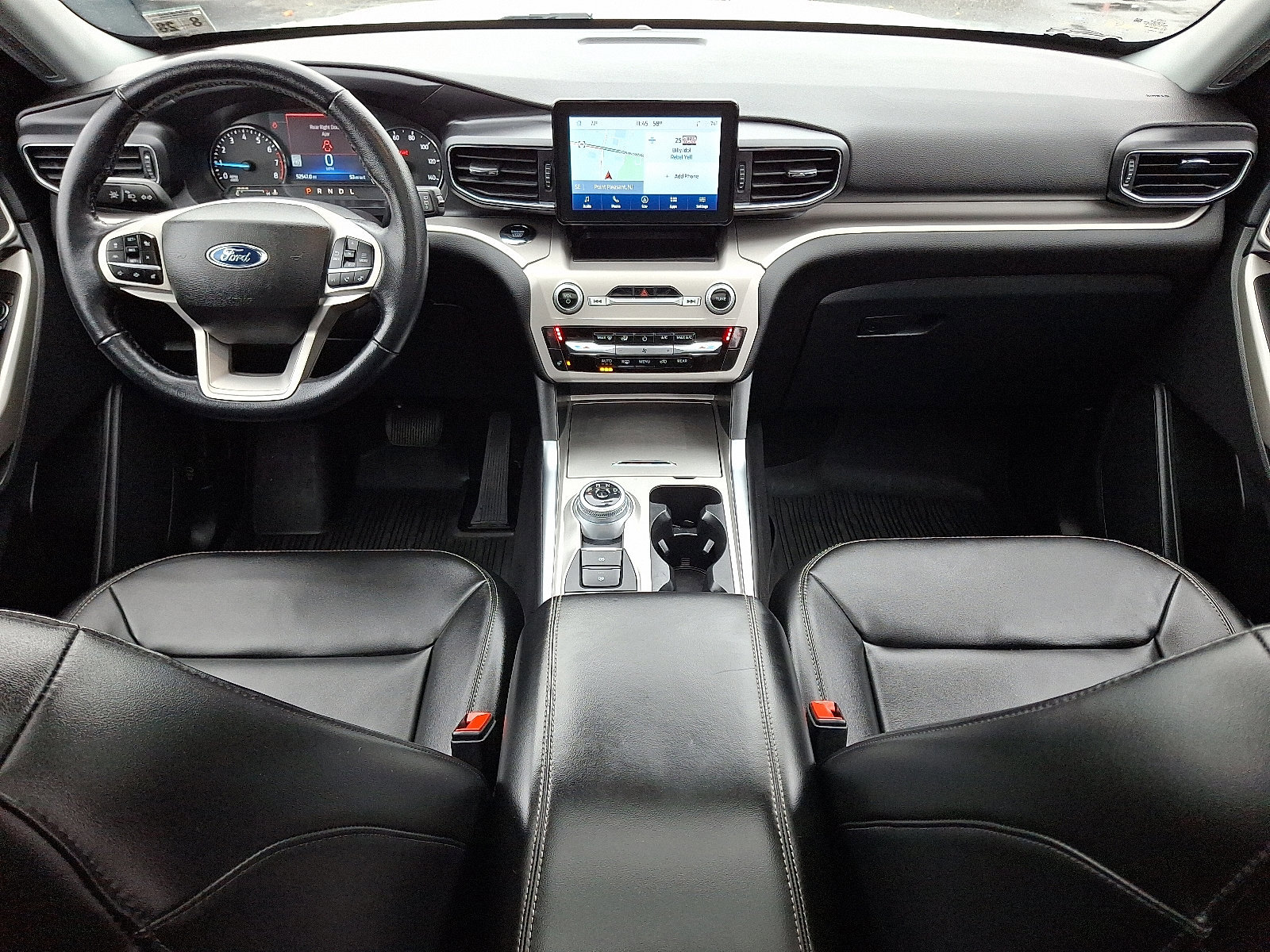 Certified 2022 Ford Explorer XLT w/ Equipment Group 202A image 15