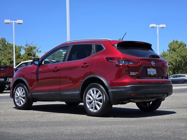 Used 2022 Nissan Rogue Sport SV FWD image 6