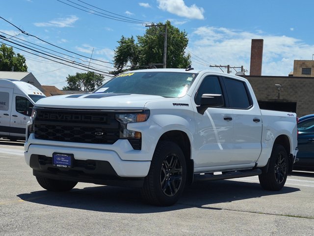 Used 2024 Chevrolet Silverado 1500 Custom w/ Rally Edition AWD/4WD image 8