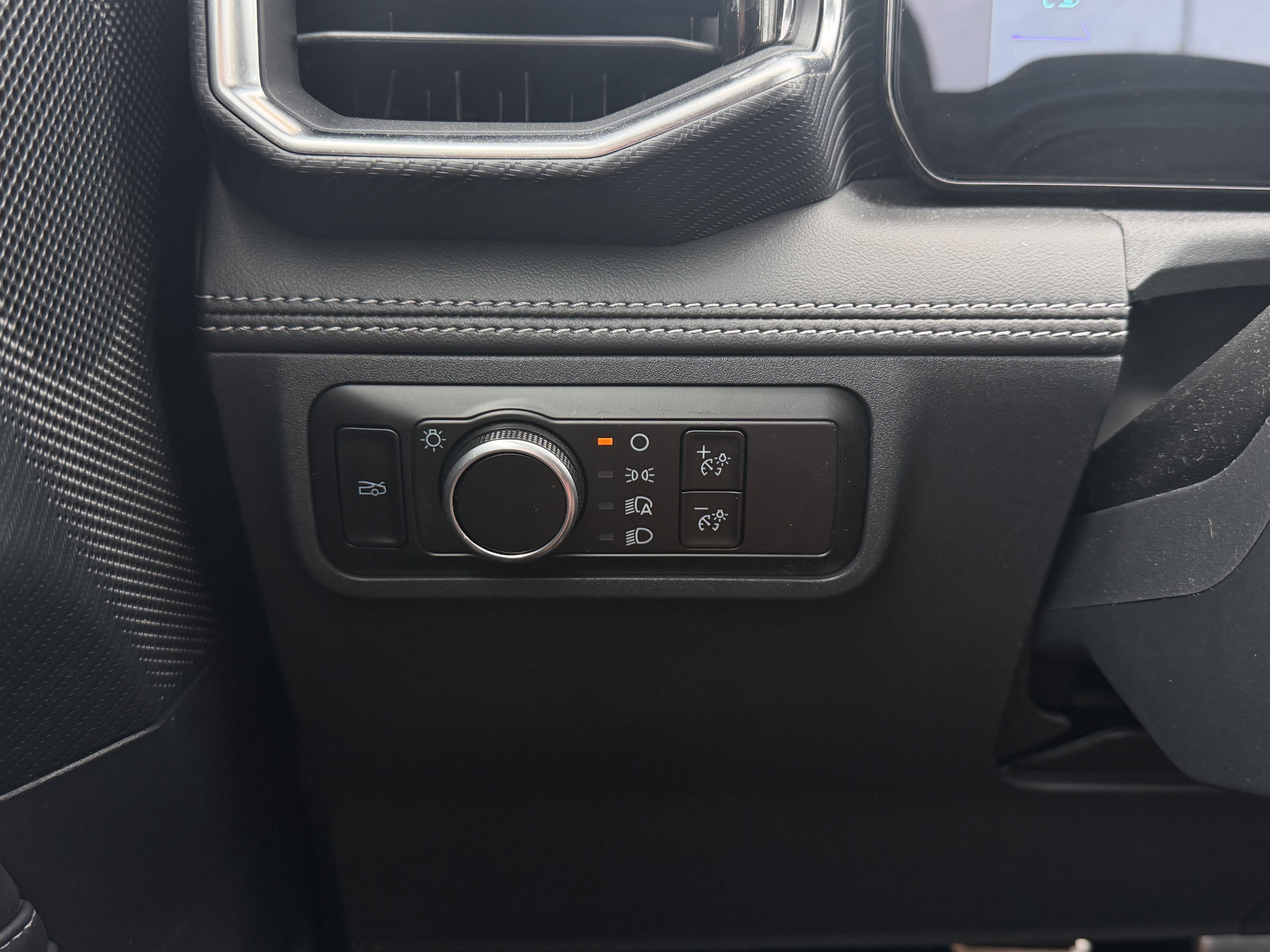 Certified 2024 Ford Mustang Premium RWD image 26
