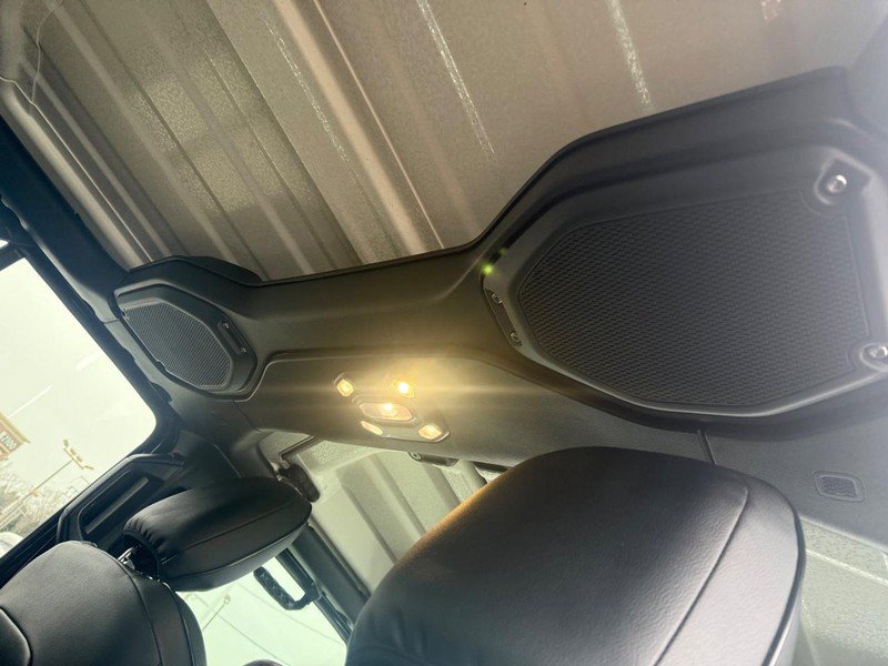 Used 2022 Jeep Wrangler Unlimited Sport image 14