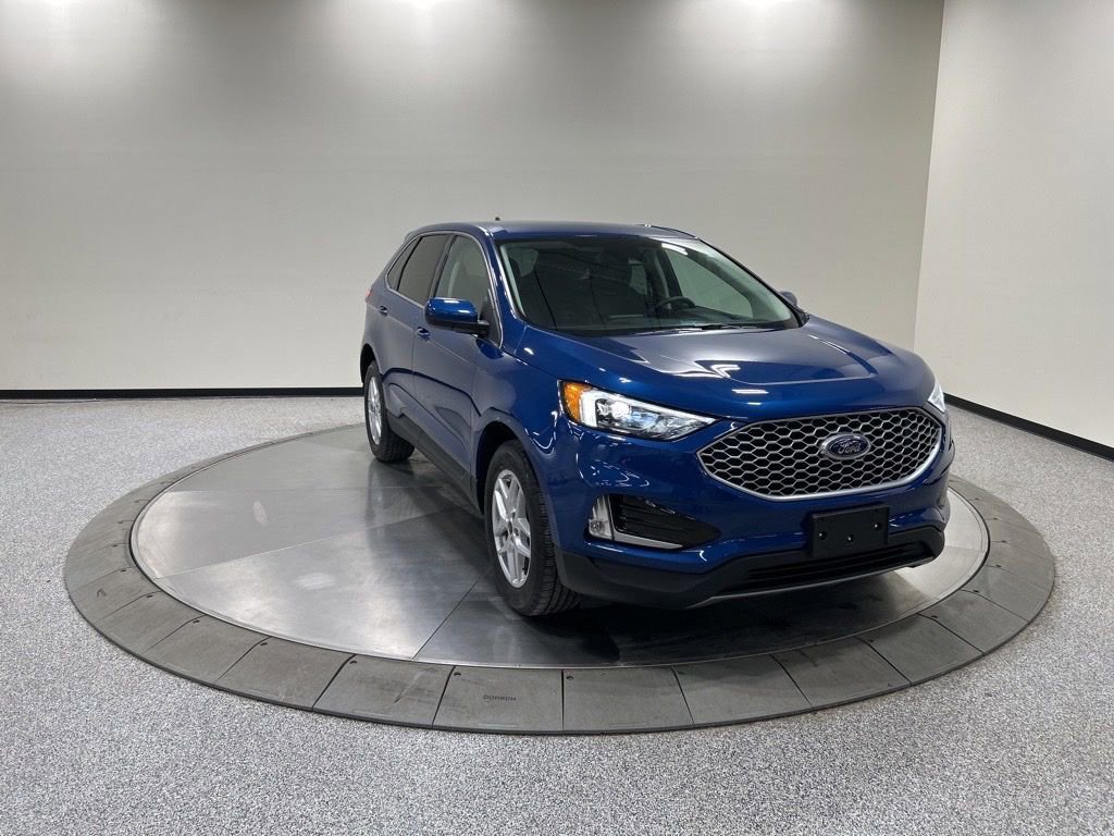 Certified 2024 Ford Edge SEL w/ Convenience Package AWD/4WD image 7