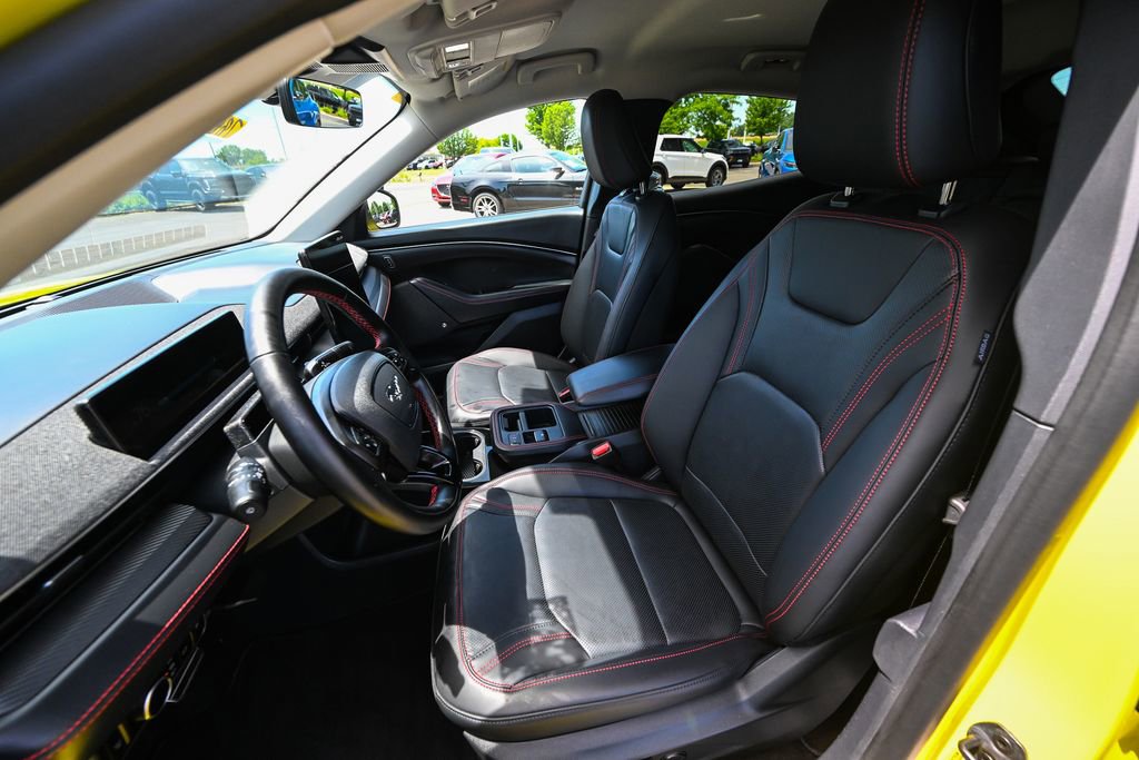 Certified 2025 Ford Mustang Mach-E Premium w/ Sport Appearance Package AWD/4WD image 18