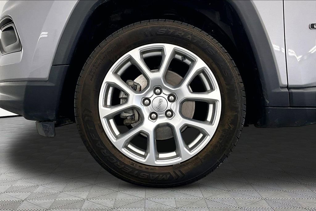 Used 2022 Jeep Compass Latitude AWD/4WD image 9