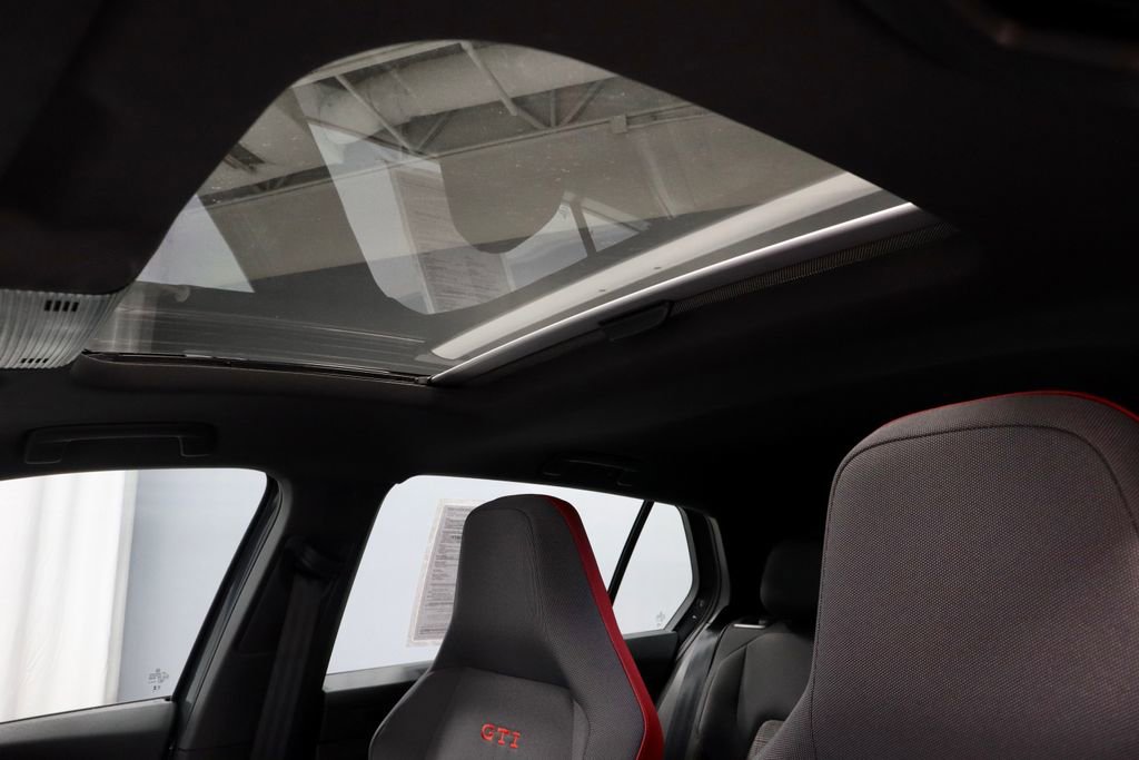 Used 2024 Volkswagen GTI SE FWD image 35