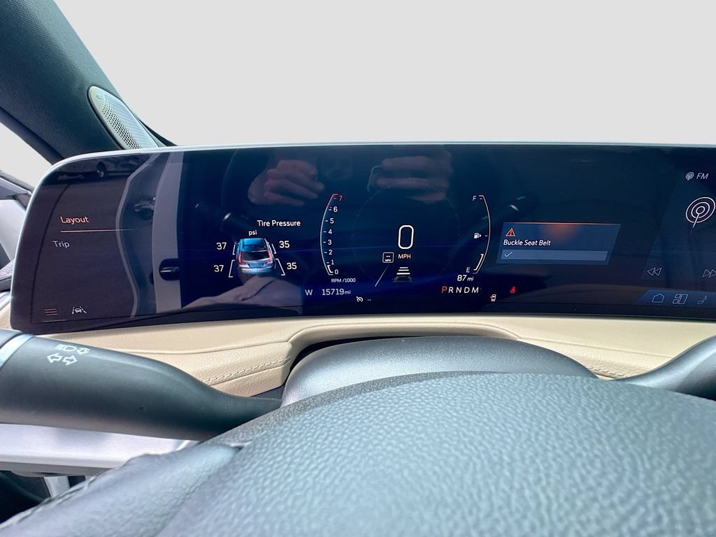 Used 2024 Cadillac XT4 Premium Luxury FWD image 14