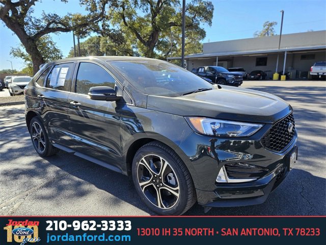 Certified 2022 Ford Edge ST image 7