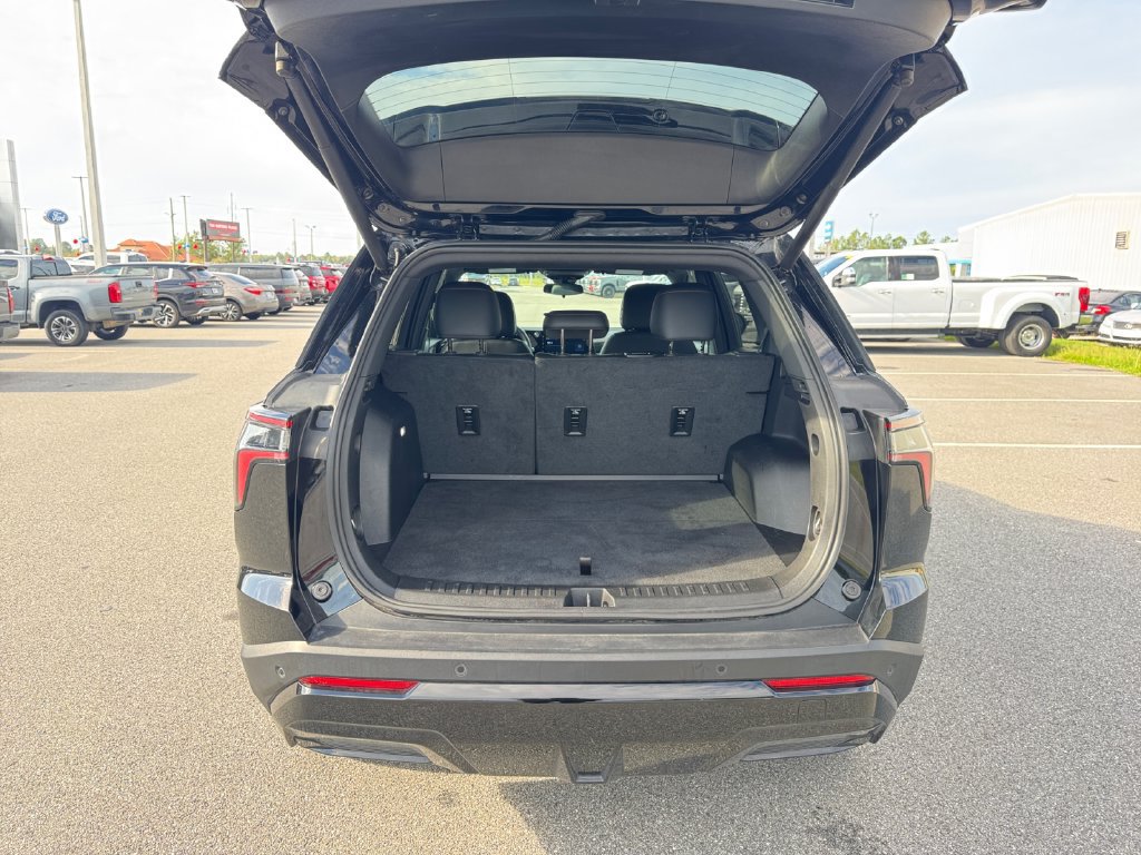 Used 2025 Chevrolet Equinox RS FWD image 20