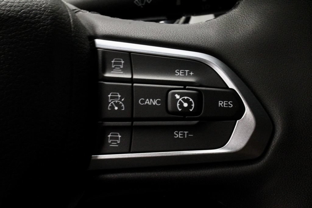 Used 2023 Jeep Compass Limited AWD/4WD image 29
