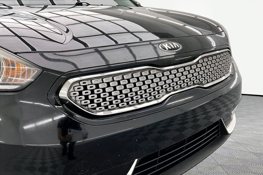 Used 2017 Kia Niro FWD image 28