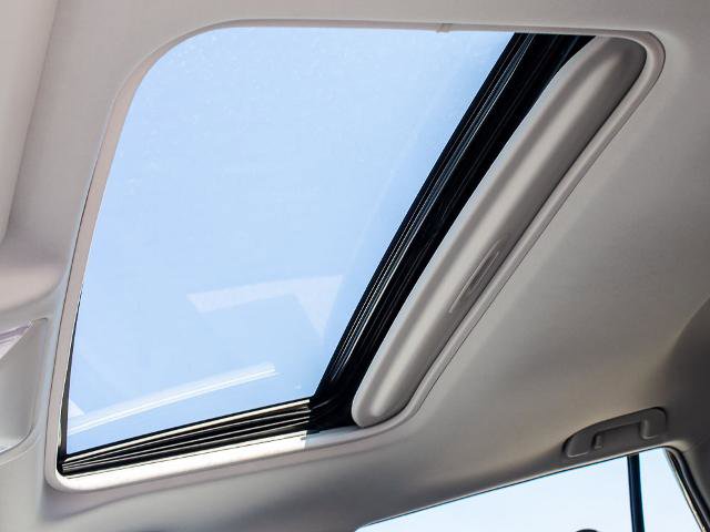 Used 2023 Toyota RAV4 XLE Premium image 21