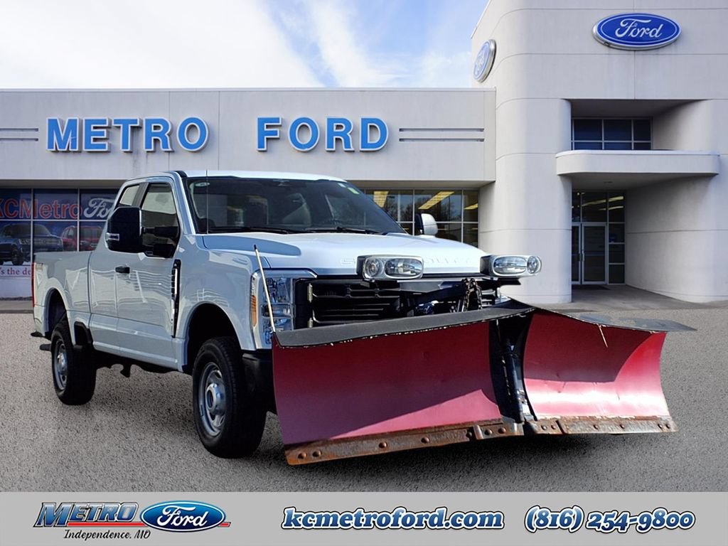 Certified 2023 Ford F250 XL w/ Snow Plow/Camper Package AWD/4WD image 1