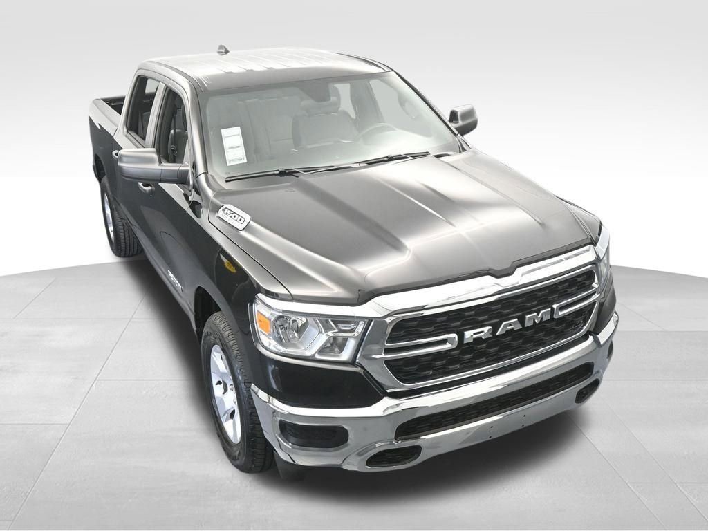 Used 2024 RAM 1500 Big Horn video 3