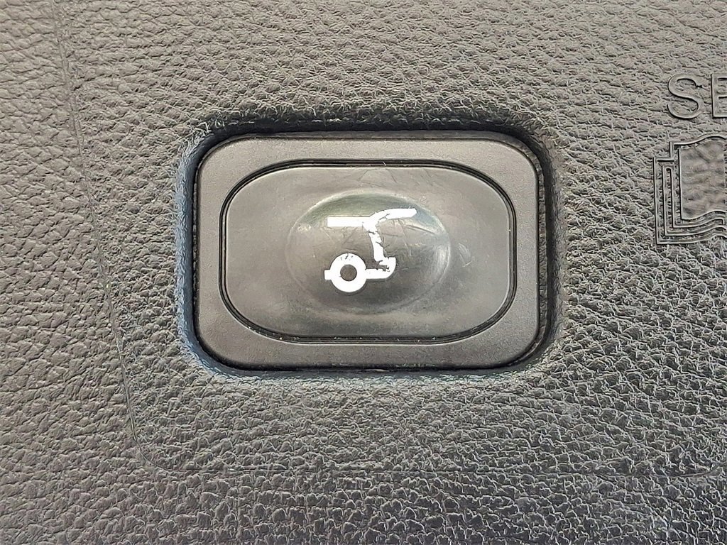 Certified 2022 Ford Edge SEL w/ Convenience Package image 30