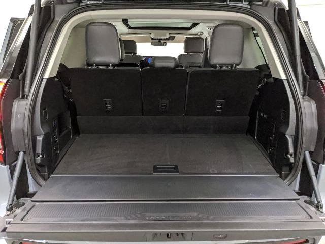 Certified 2025 Ford Expedition Active AWD/4WD image 21