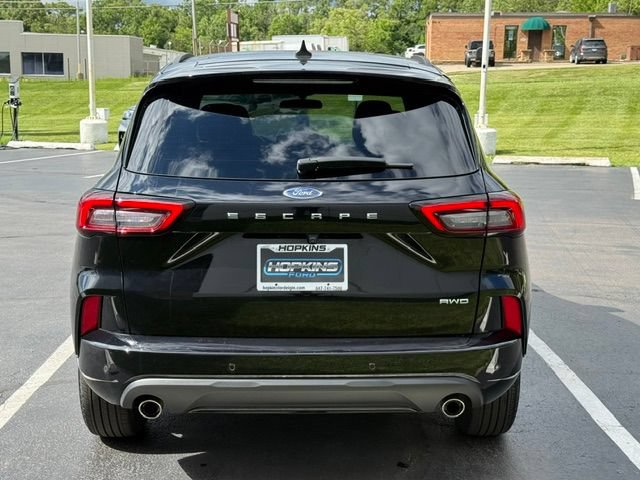 Certified 2023 Ford Escape ST-Line w/ Tech Pack #1 AWD/4WD image 5