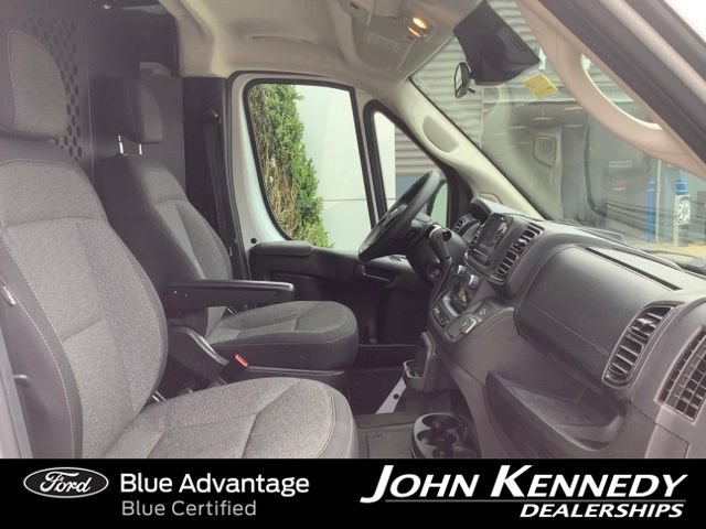 Used 2025 RAM ProMaster 2500 w/ U-Haul Equipment Group FWD image 21