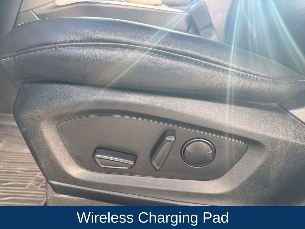 Certified 2023 Ford Explorer XLT w/ Equipment Group 202A image 14